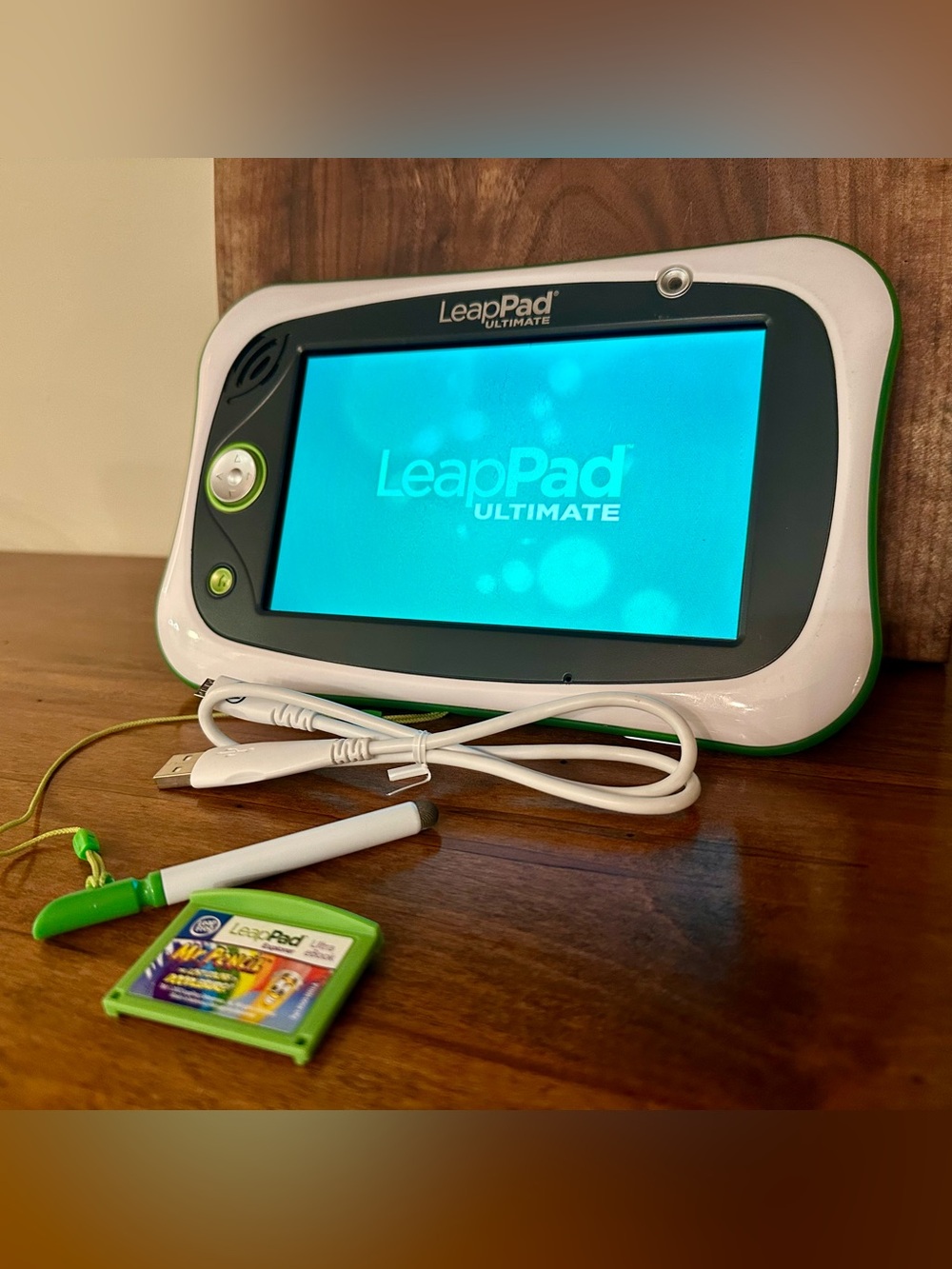 LeapFrog LeapPad Ultimate w Charger & Game Excellent Condition
